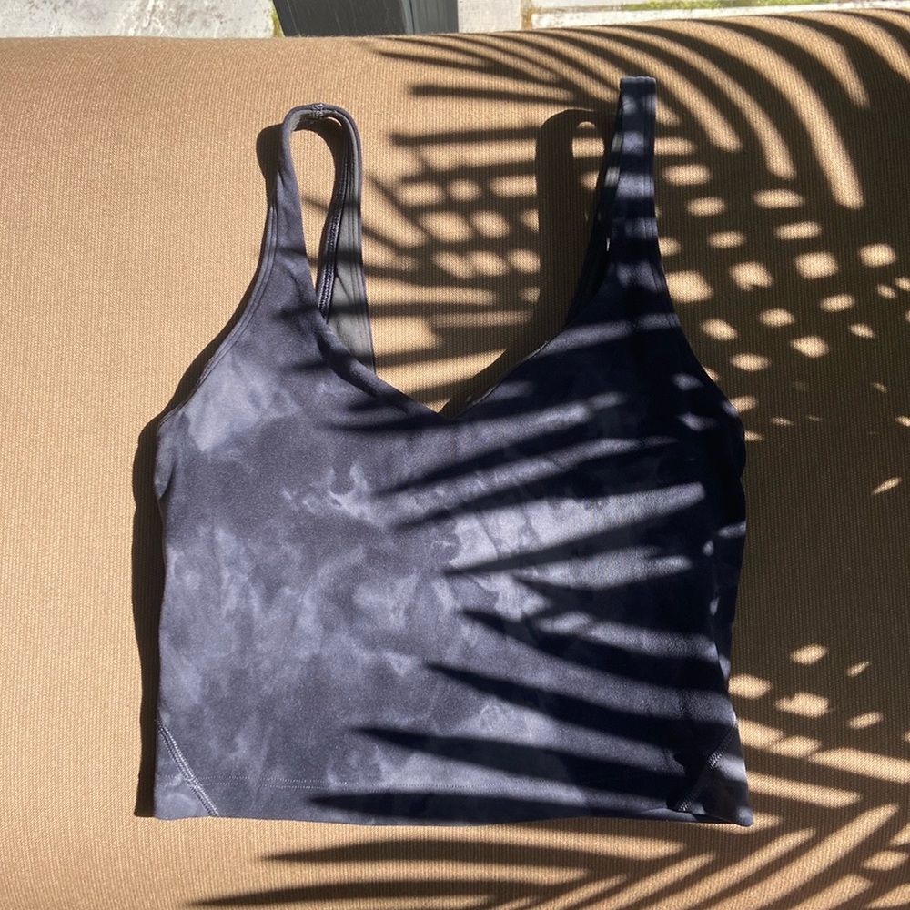 Lululemon size 2 align tank. Great condition.